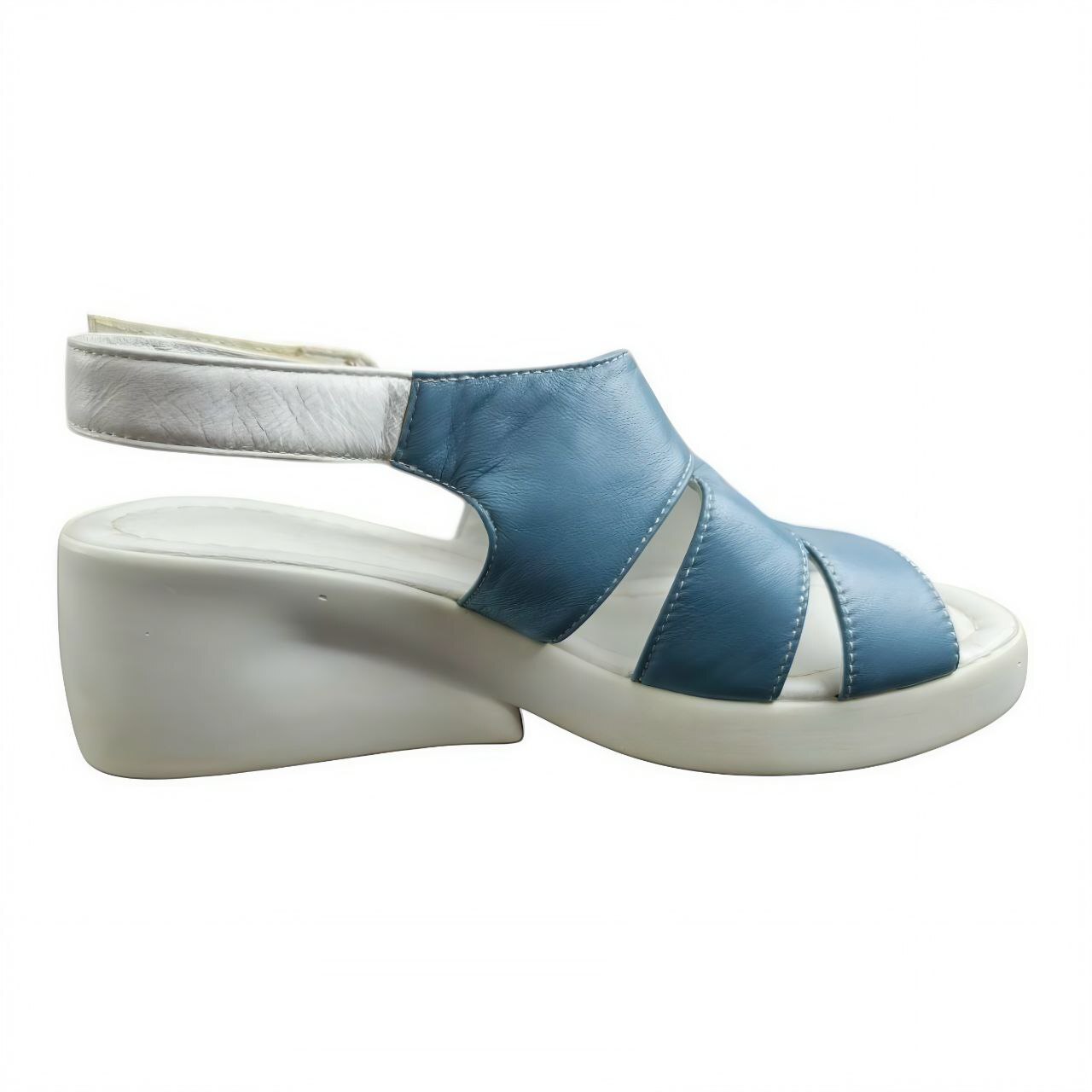 Женские босоножки