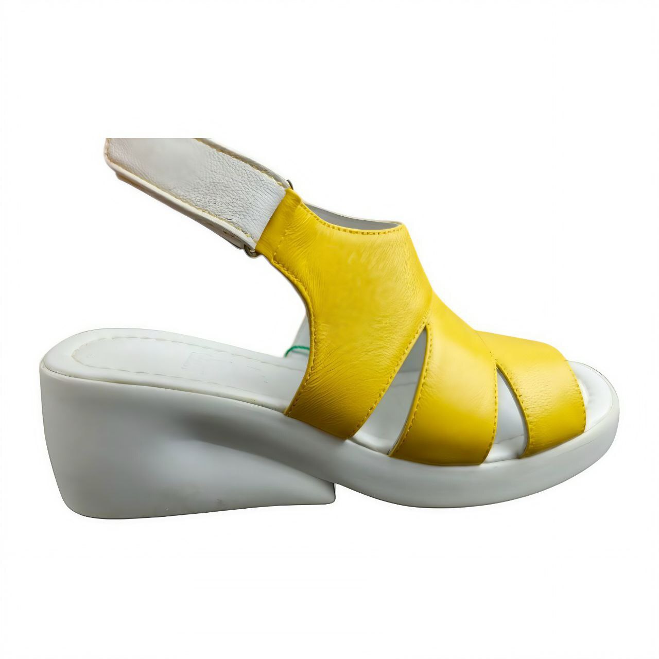 Женские босоножки